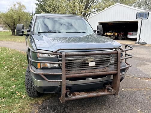 2006 Chevrolet Silverado 2500 LT H/D Crew Cab