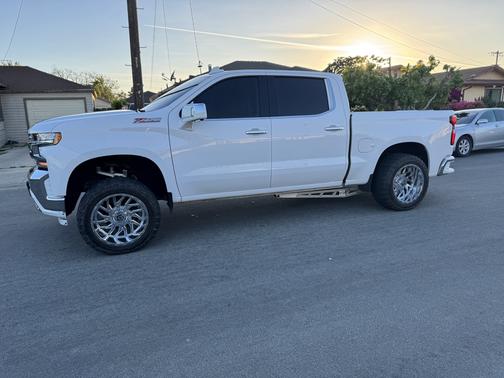 White 2019 Chevrolet Silverado 1500 LTZ