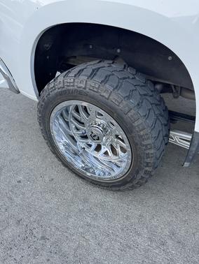 White 2019 Chevrolet Silverado 1500 LTZ