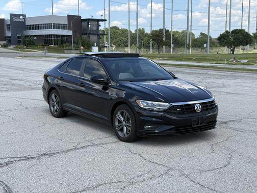 Black 2020 Volkswagen Jetta 1.4T R-Line