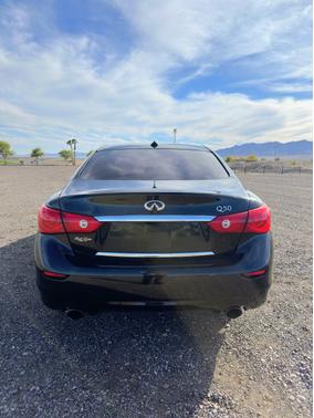 Black 2015 INFINITI Q50 Premium