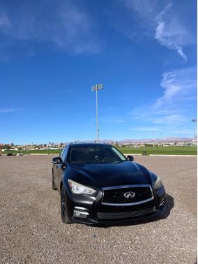 Black 2015 INFINITI Q50 Premium