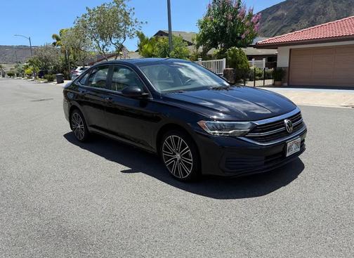 Black 2022 Volkswagen Jetta 1.4T SE