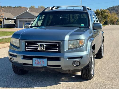 Blue 2006 Honda Ridgeline RTL