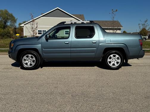 Blue 2006 Honda Ridgeline RTL