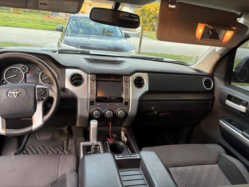 Silver 2014 Toyota Tundra SR5