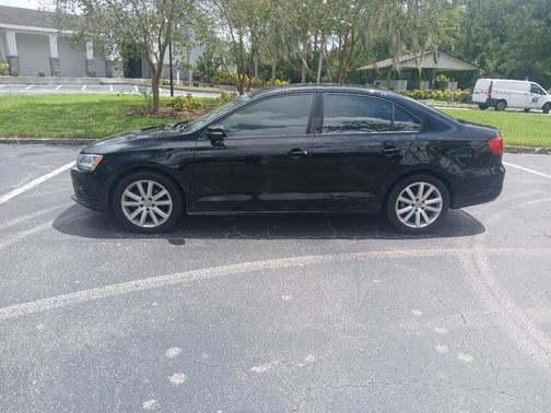 2014 Volkswagen Jetta Auto SE