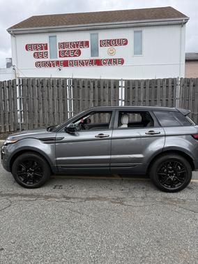 Gray 2017 Jeep Cherokee Latitude