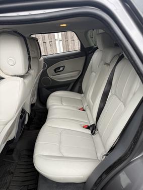 Gray 2017 Jeep Cherokee Latitude