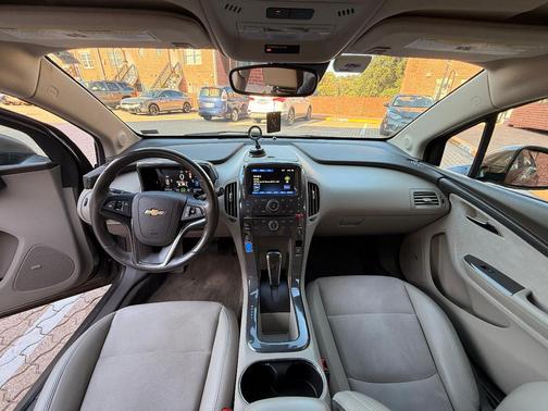 Brown 2014 Chevrolet Volt Base
