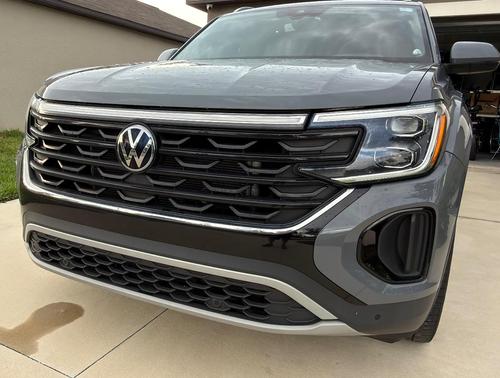 Gray 2024 Volkswagen Atlas Cross Sport 2.0T SE w/Technology