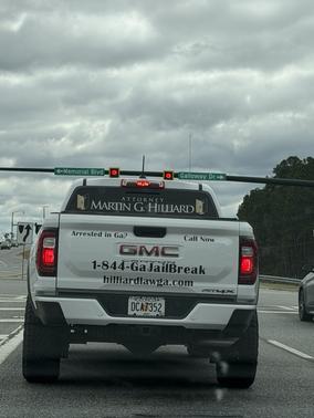 White 2024 GMC Canyon AT4X