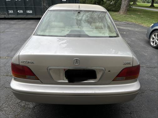 Silver 1998 Acura RL 3.5