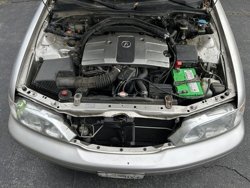 Silver 1998 Acura RL 3.5