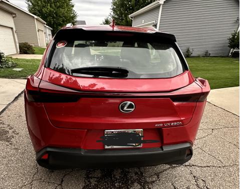 2023 Lexus UX 250h Premium