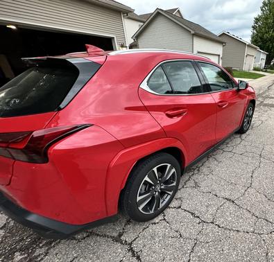 2023 Lexus UX 250h Premium