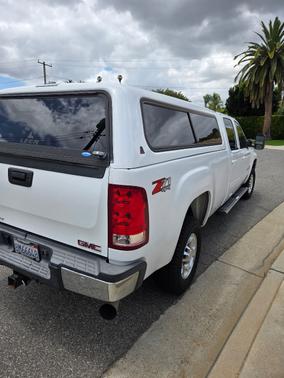 White 2007 GMC Sierra 2500 SLT H/D Crew Cab
