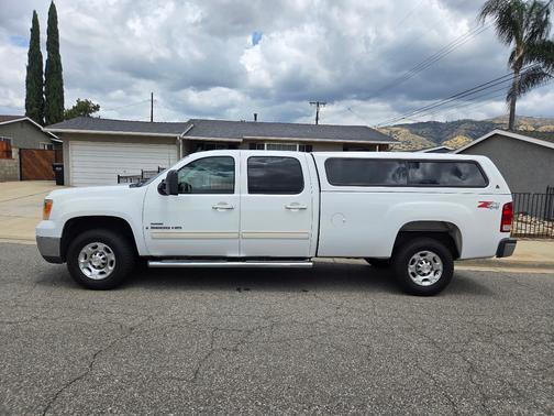 White 2007 GMC Sierra 2500 SLT H/D Crew Cab
