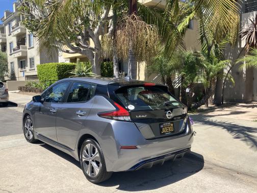 2018 Nissan Leaf SV