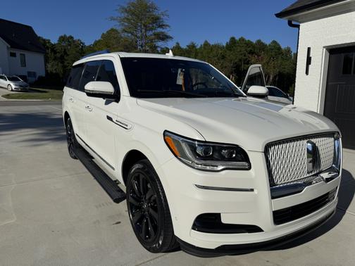 2023 Lincoln Navigator Reserve