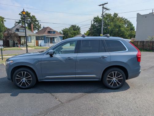 2022 Volvo XC90 Recharge Plug-In Hybrid T8 Inscription Expression 6 Passenger
