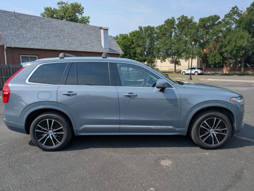 2022 Volvo XC90 Recharge Plug-In Hybrid T8 Inscription Expression 6 Passenger