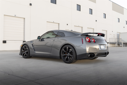 Gray 2009 Nissan GT-R Premium