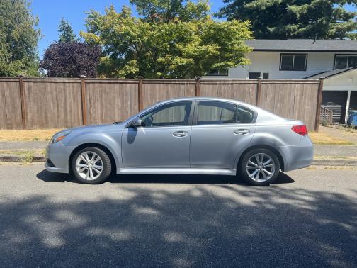 2013 Subaru Legacy 2.5i Premium
