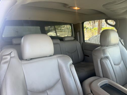 2004 Chevrolet Silverado 2500 LT H/D Crew Cab