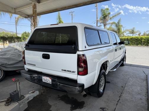 2004 Chevrolet Silverado 2500 LT H/D Crew Cab
