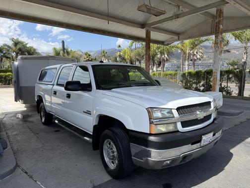 2004 Chevrolet Silverado 2500 LT H/D Crew Cab
