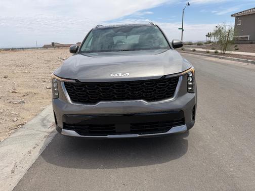 Gray 2025 Kia Sorento Plug-In Hybrid EX