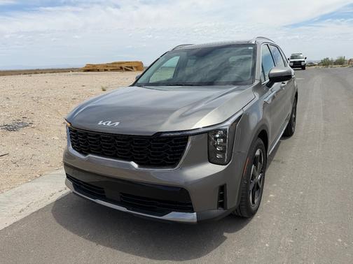 Gray 2025 Kia Sorento Plug-In Hybrid EX