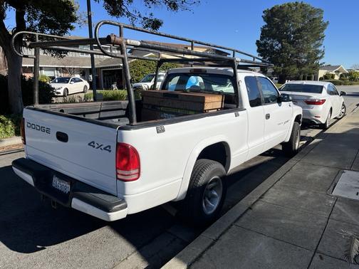 2000 Dodge Dakota Sport