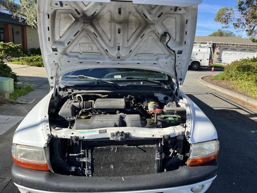 2000 Dodge Dakota Sport