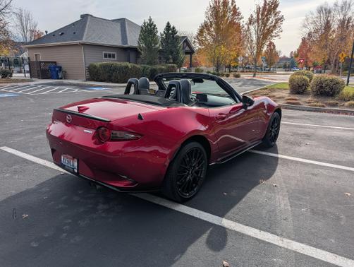 2022 Mazda MX-5 Miata Club