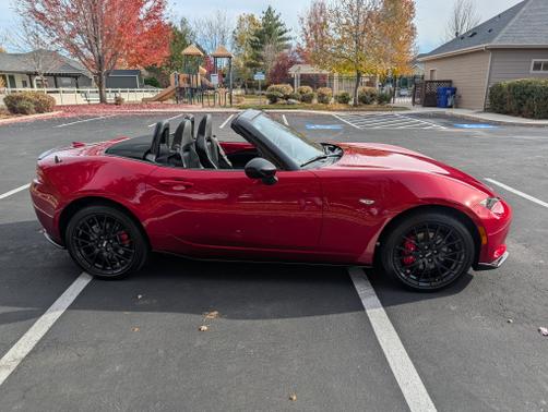 2022 Mazda MX-5 Miata Club