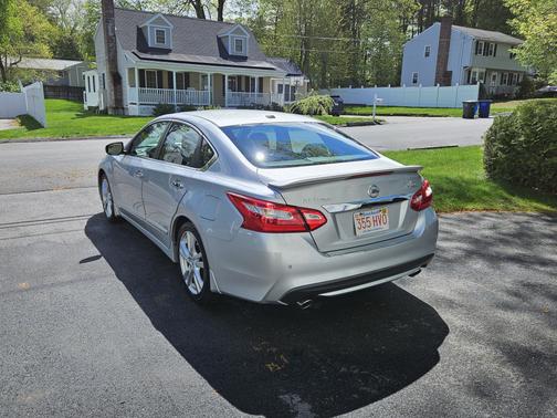 2017 Nissan Altima 3.5 SL
