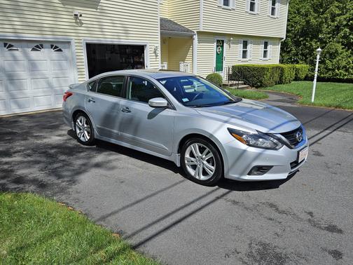 2017 Nissan Altima 3.5 SL