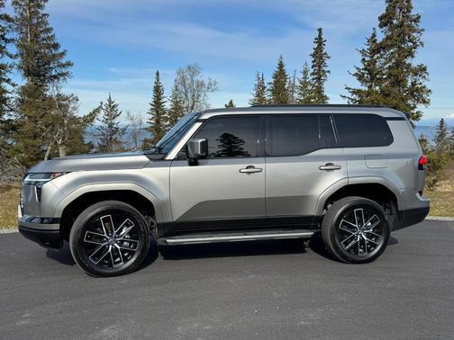 Gray 2025 Lexus GX 550 Premium+