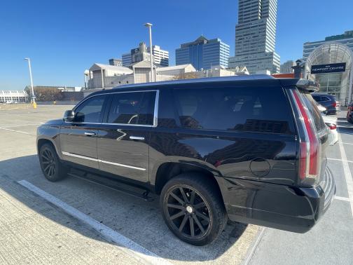 2017 Cadillac Escalade ESV Luxury
