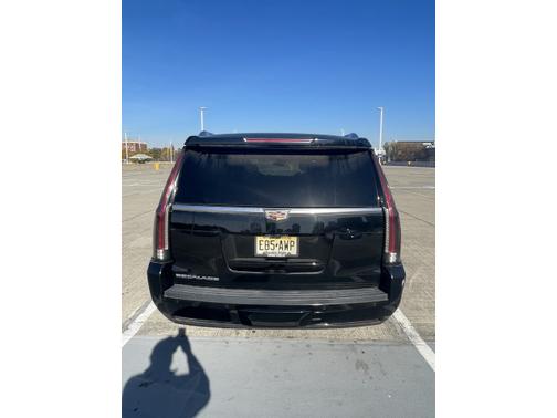 2017 Cadillac Escalade ESV Luxury
