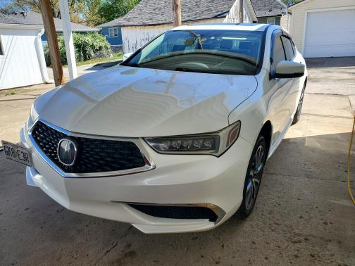 White 2018 Acura TLX V6 w/Technology Package