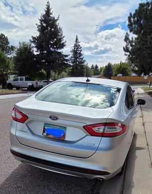 Silver 2014 Ford Fusion Hybrid SE