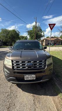 Brown 2016 Ford Explorer XLT