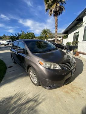 2015 Toyota Sienna XLE Premium