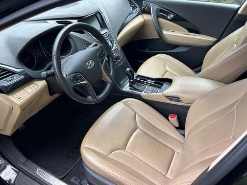 Black 2012 Hyundai Azera Base
