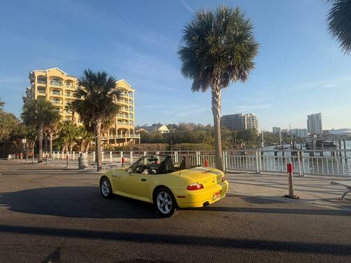 2001 BMW Z3 2.5i Roadster