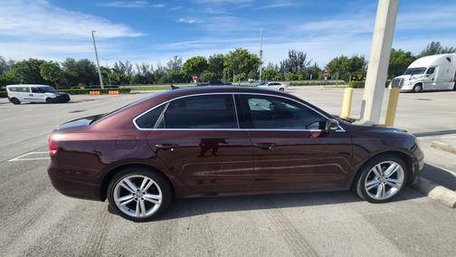 2014 Volkswagen Passat 2.5L SE
