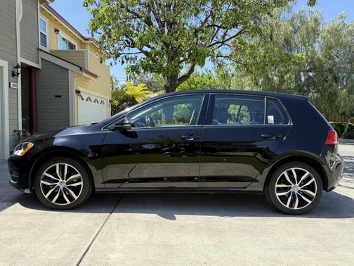 2016 Volkswagen Golf TSI SE 4-Door